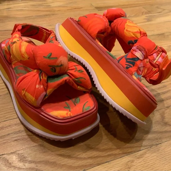 FARM Rio Red Floral Platform Sandals - Picture 7 of 12